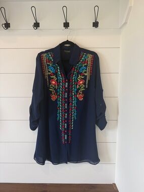 Tunique Navy Tunic with Multicolor Floral Embroidery boho size L